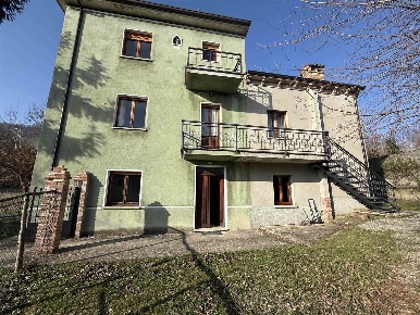 Foto Case semi ndipendenti in casa mori, Romagnese di 200 m² con 8 locali