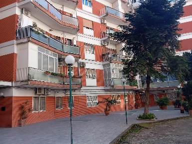 Foto Appartamento in PARCO SAN PAOLO, Napoli Fuorigrotta di 85 m²