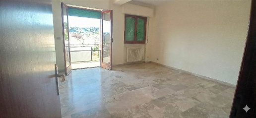 Foto Appartamento in Via Marcuccio 10/B, Reggio di Calabria di 103 m²