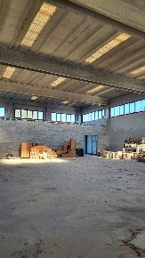 Foto Capannone industriale a Borgo Mantovano di 700 m² con 1 locali