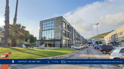Foto Ufficio a Salerno Arbostella - Arechi di 210 m² con 9 locali