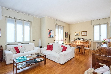 Foto Appartamento in Via Gavirate 23, Milano San Siro di 145 m² in vendita