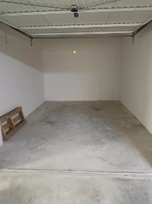 Foto Garage in via agostino stellato, San Prisco di 18 m² con 1 locali