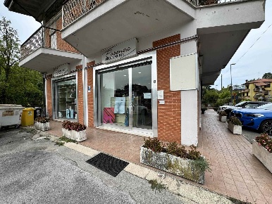 Foto Negozio in Via Ponte Vasagalli 59, Veroli Sant'Angelo In Villa Giglio