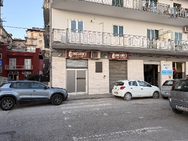 Foto Negozio in via lungomare colombo 365, Salerno Mercatello - Mariconda