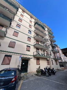 Foto Appartamento in Largo Filadelfio Fichera 7, Palermo di 130 m²