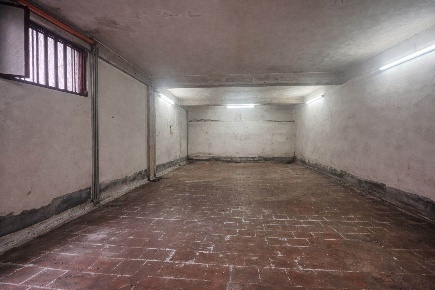 Foto Garage a San Pietro Clarenza di 83 m² con 1 locali in vendita