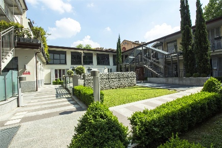 Foto Ufficio a Monza San Carlo - Stazione di 39 m² con 2 locali in affitto