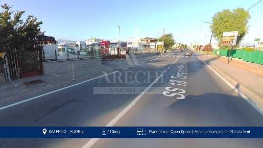 Foto Capannone industriale in Via delle Calabrie, Salerno di 410 m²