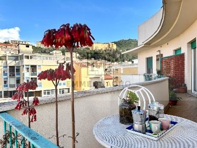 Foto Appartamento in Via Manara 11, Terracina Centro di 86 m² con 3 locali