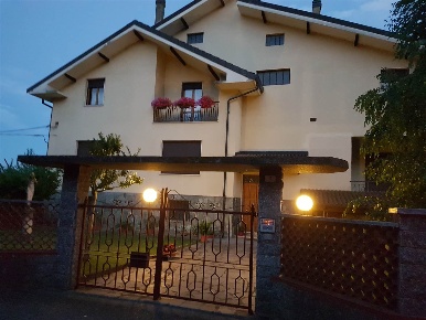 Foto Villa unifamiliare a Bistagno di 780 m² con 17 locali in vendita
