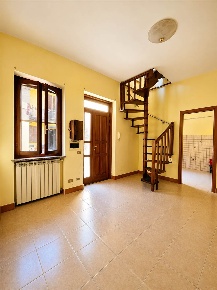 Foto Appartamento a Vigevano Semicentro di 80 m² con 4 locali in vendita