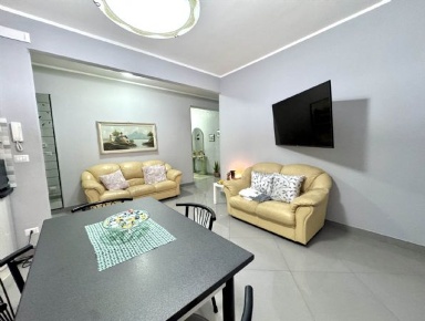 Foto Appartamento a Trani di 115 m² con 3 locali in vendita