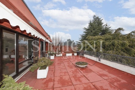 Foto Appartamento a Varese Montello di 195 m² con 4 locali in vendita