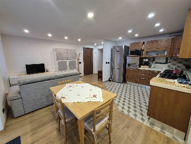 Foto Appartamento in Via San Michele 29, Trieste San Vito - Campi Elisi