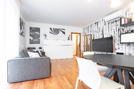 Foto Appartamento in via hugo  4, Seregno Consonno - Bivio di 65 m²