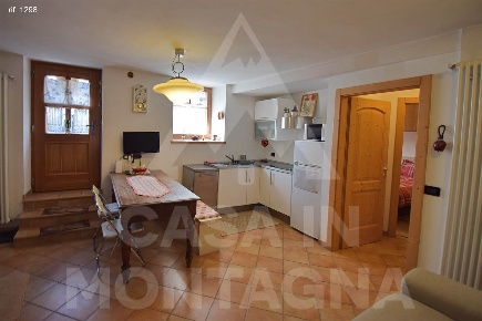 Foto Appartamento a Campitello di Fassa di 51 m² con 2 locali in vendita