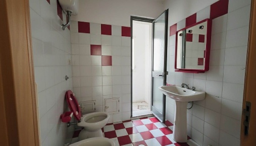 Foto Ufficio a Altamura di 77 m² con 2 locali in vendita