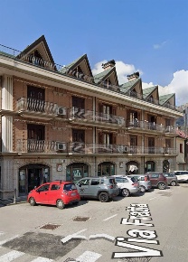 Foto Negozio a Solofra Centro di 190 m² con 2 locali in affitto
