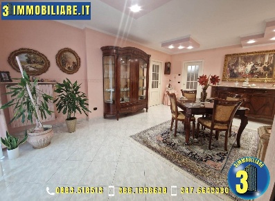 Foto Appartamento in VIA DELLE QUERCE, Barletta di 125 m² con 4 locali