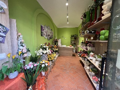 Foto Negozio a Figline e Incisa Valdarno Figline Valdarno di 80 m²