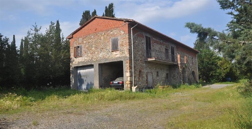 Foto Rustico a Santa Luce di 350 m² con 13 locali in vendita