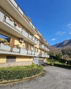 Foto Appartamento in via contrapone, Cava de' Tirreni Centro di 150 m²
