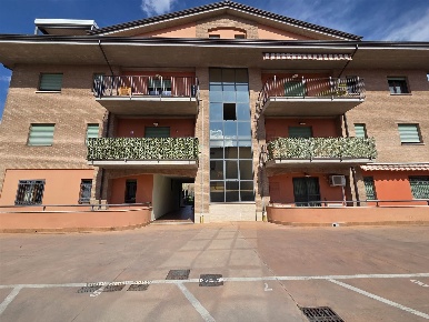 Foto Appartamento in Via Grazia Deledda 1, Bastia Umbra Bastia di 90 m²