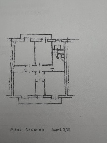 Foto Appartamento in Via del CENTRO, La Maddalena di 107 m² con 5 locali
