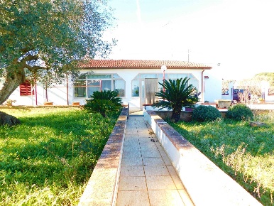 Foto Rustico a Martina Franca di 90 m² con 5 locali in vendita