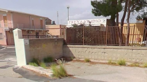 Foto Locale commerciale a Siracusa Epipoli di 78 m² con 3 locali in affitto