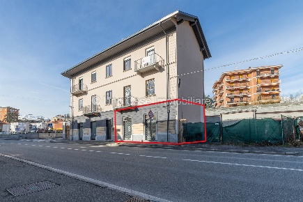 Foto Attività commerciale in corso vercelli  9, Ivrea di 75 m² con 1 locali