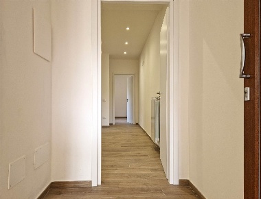 Foto Appartamento a Cecina Cecina Centro di 77 m² con 5 locali in vendita