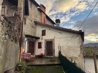 Foto Appartamento in Via Stanco di Sotto 58, Grizzana Morandi di 112 m²
