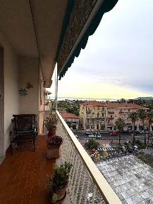 Foto Appartamento a Vallecrosia di 85 m² con 3 locali in vendita