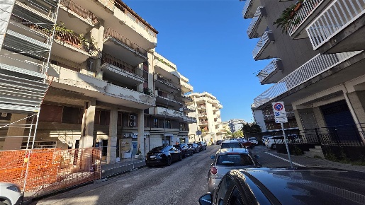 Foto Ufficio a Battipaglia Centro di 50 m² con 2 locali in affitto