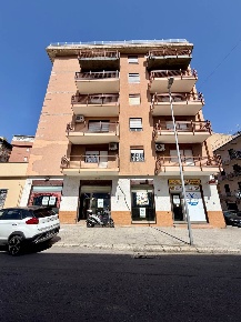 Foto Negozio in VIA PERPIGNANO 171, Palermo Noce di 149 m² con 1 locali