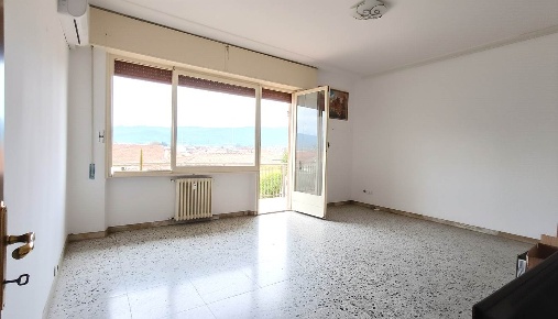 Foto Appartamento a Pistoia Vergine di 115 m² con 5 locali in vendita