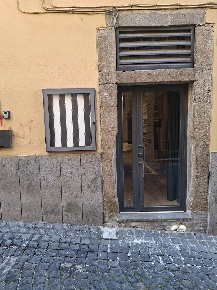 Foto Negozio in VIA MENTANA 18, Frascati di 30 m² con 2 locali in vendita