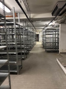 Foto Magazzino in Via Broletto, Milano Duomo di 144 m² con 1 locali
