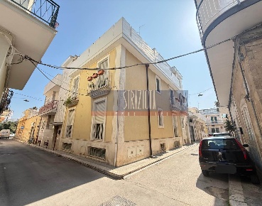 Foto Appartamento in via cervignano  17, Modugno di 85 m² con 4 locali