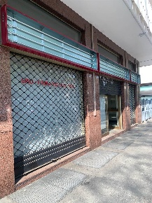 Foto Negozio in CORSO TRAPANI  104, Torino Pozzo Strada di 159 m²