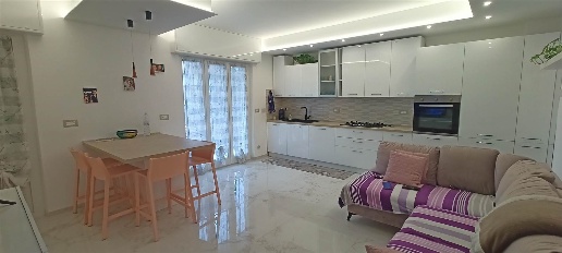 Foto Appartamento in VIA PAPA GIOVANNI XIII, Vallecrosia Centro di 60 m²