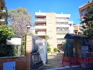 Foto Appartamento in Via Livio Pentimalli 84, Roma Balduina di 55 m²
