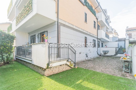 Foto Appartamento in via Marconi  15, Cernusco sul Naviglio Centro di 91 m²
