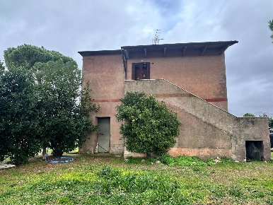 Foto Rustico a Roccastrada di 175 m² con 4 locali in vendita