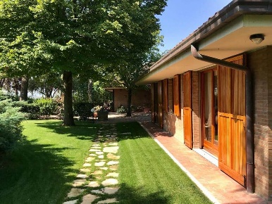 Foto Appartamento a Ancona Barcaglione di 250 m² con 6 locali in affitto