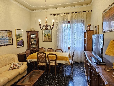 Foto Appartamento a Firenze Argingrosso di 90 m² con 4 locali in vendita