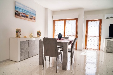 Foto Appartamento in Via Castelevtrano, Mazara del Vallo di 135 m²
