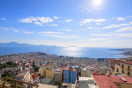 Foto Appartamento in VIA MANCINI  46, Napoli Vomero di 220 m² con 8 locali